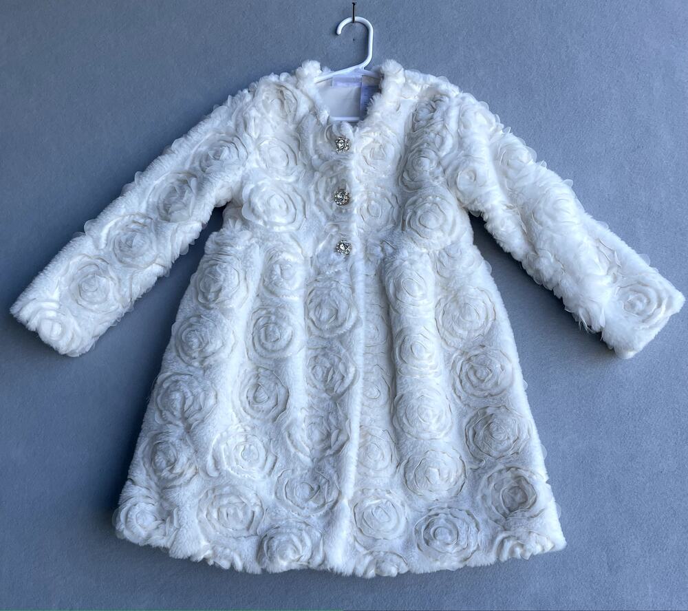 BLUEBERI BOULEVARD GIRLS FAUX FUR ROSETTE SWING COAT - SIZE 6